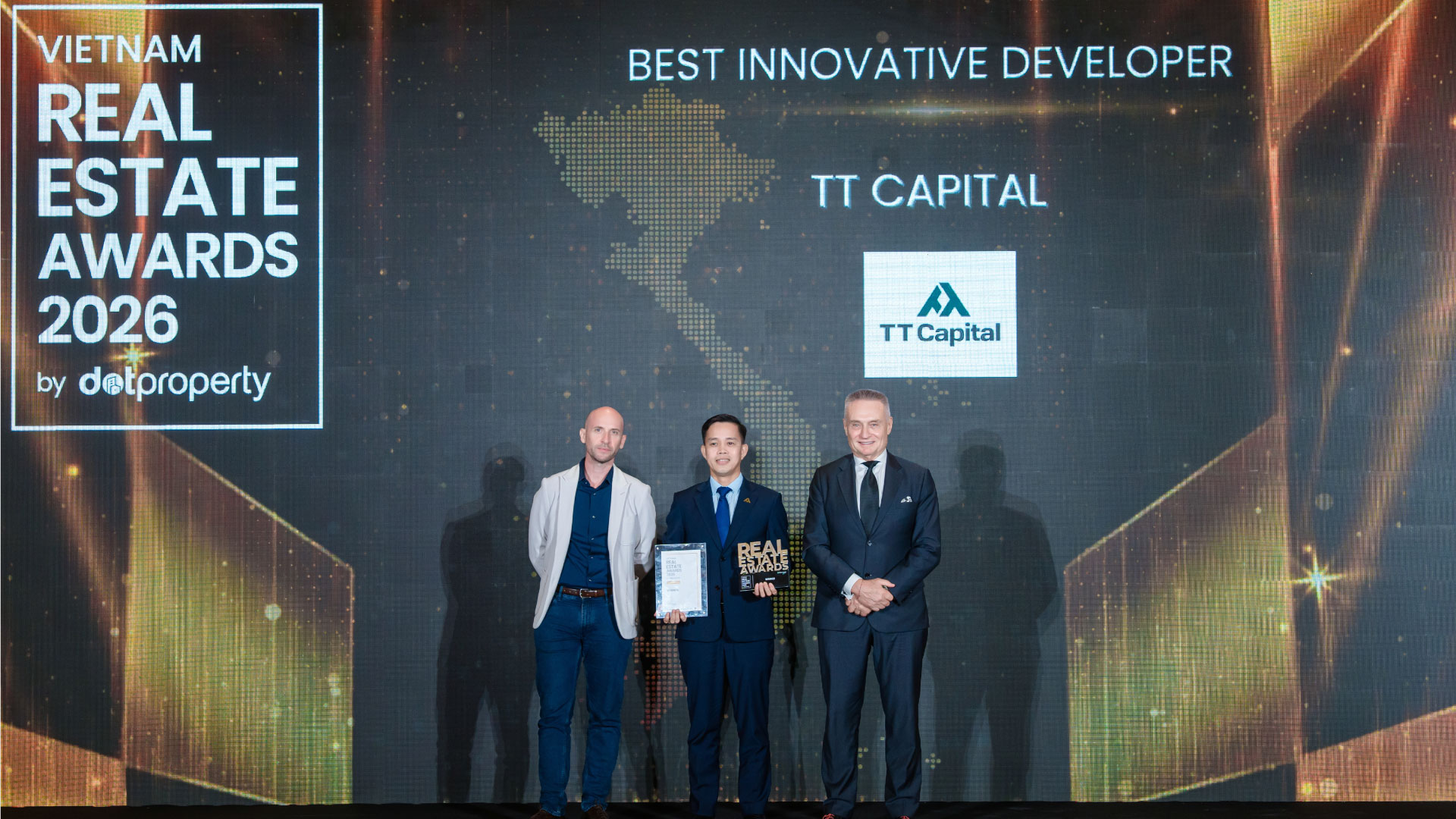 Dấu Ấn Vang Dội Tại Lễ Trao Giải Dot Property Vietnam Awards 2026